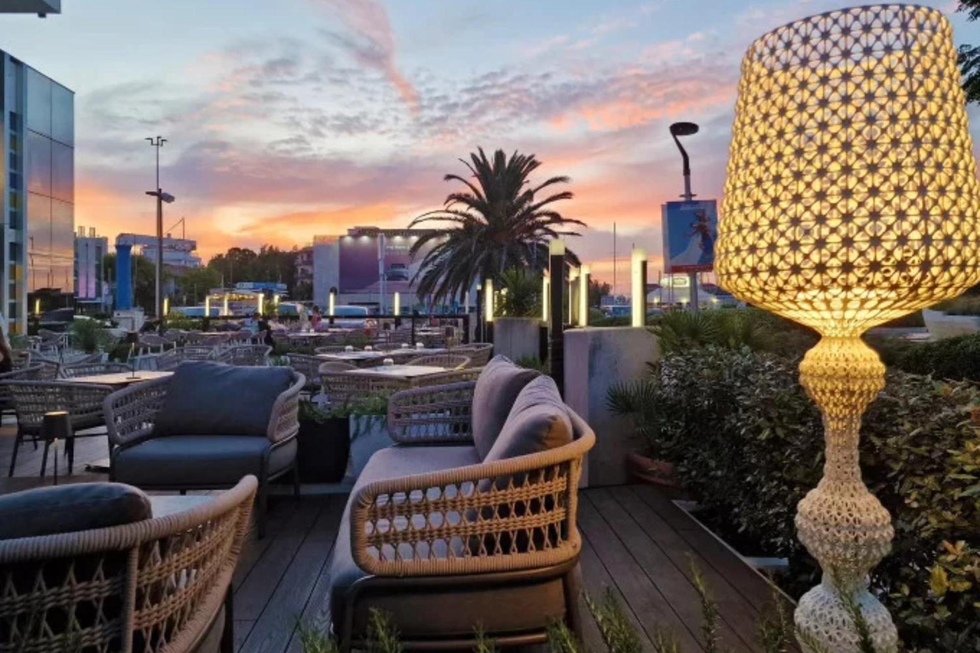 Hotel Nautico Riccione Esterno foto