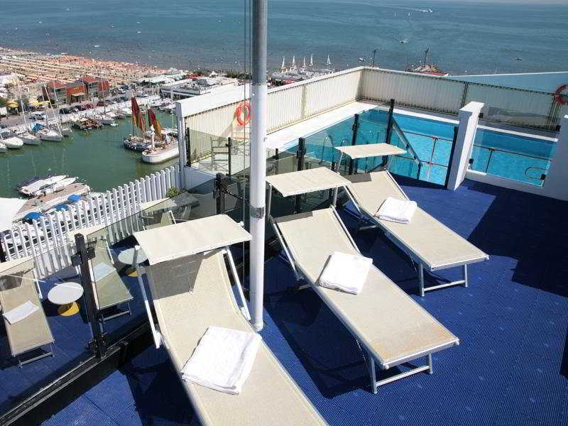 Hotel Nautico Riccione Esterno foto
