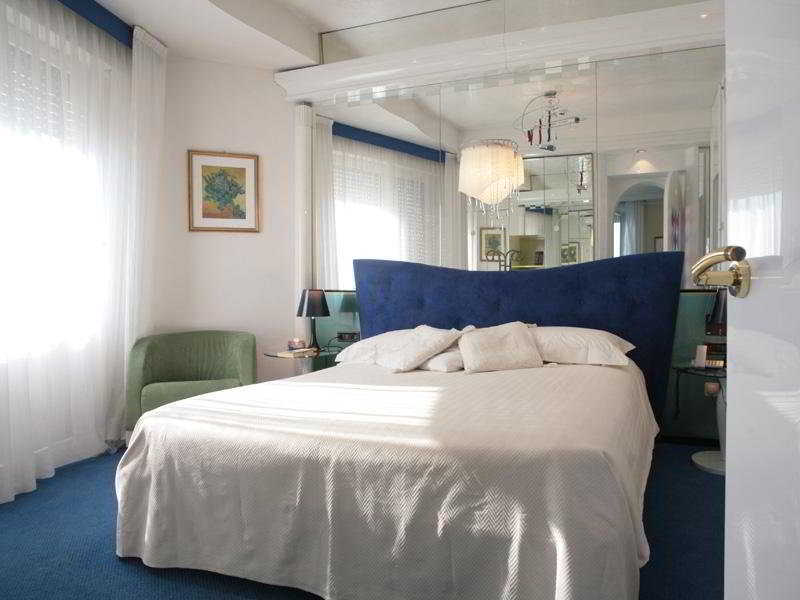 Hotel Nautico Riccione Esterno foto