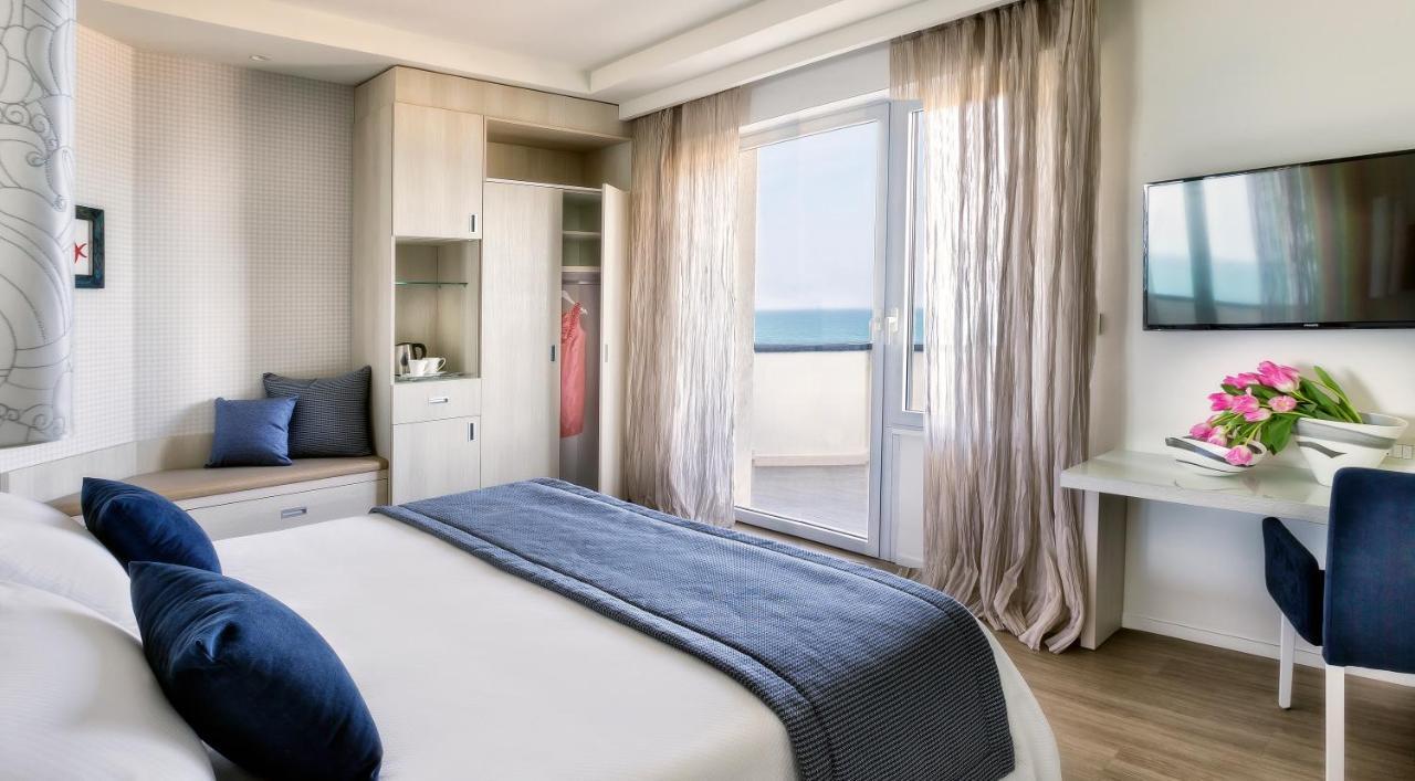 Hotel Nautico Riccione Esterno foto